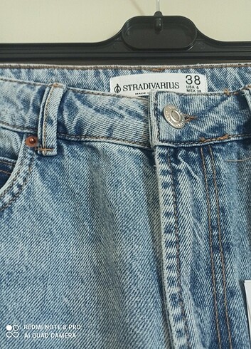 38 Beden mavi Renk Stradivarius jean etiketli