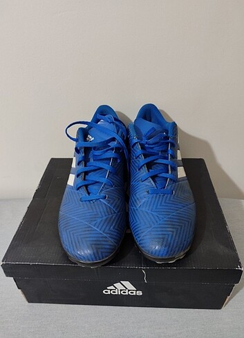 Adidas halı saha ayakkabısı 41 buçuk