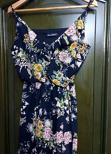 Trendyol & Milla Kadın fırfırlı Çiçek desenli elbise