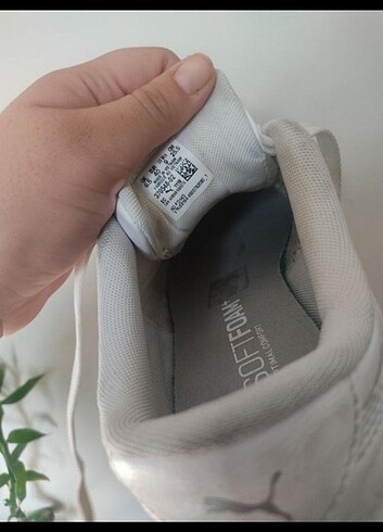 40 Beden beyaz Renk PUMA SPOR AYAKKABI