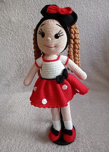 Amigurumi Minnie Kız