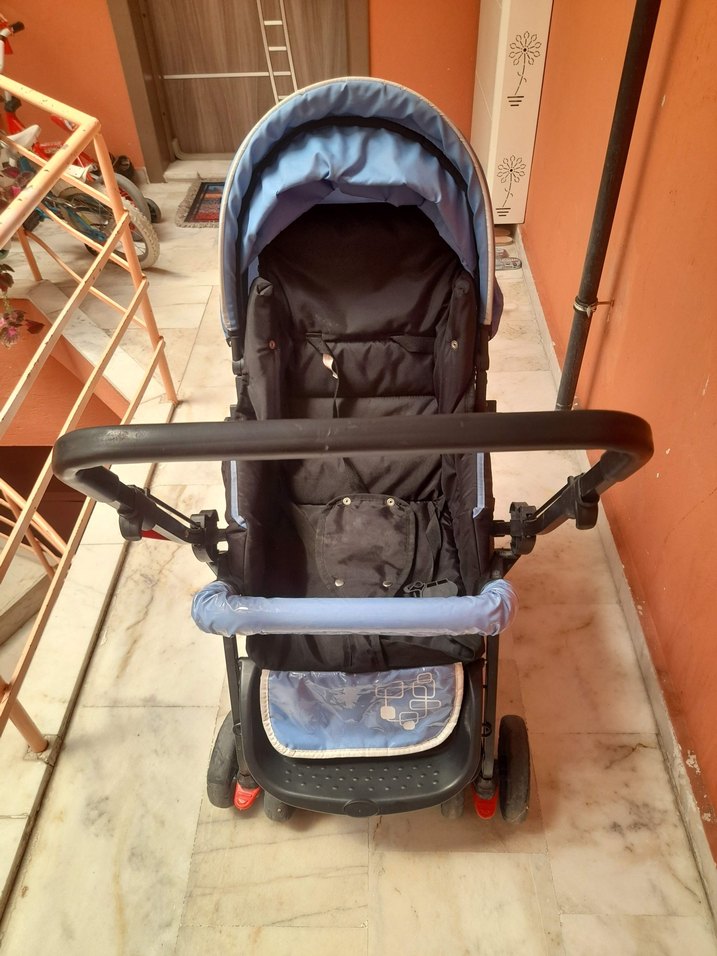 Koyu Mavi Bebek Arabası - Görsel 3