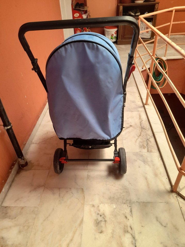 Koyu Mavi Bebek Arabası - Görsel 2