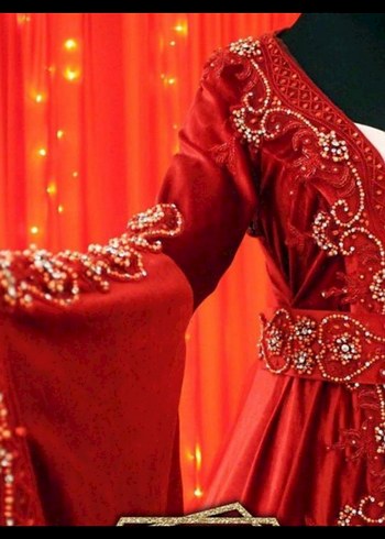 Kırmızı İşlemeli Uzun Kollu Kadın Kına Elbisesi - Görsel 2