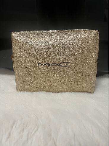 MAC GOLD MAKYAJ ÇANTASI