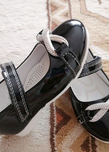 Parlak Siyah Tokalı Kız Çocuk Babet - Görsel 3