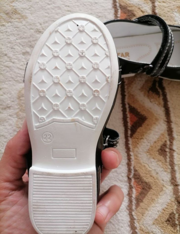 Parlak Siyah Tokalı Kız Çocuk Babet - Görsel 4