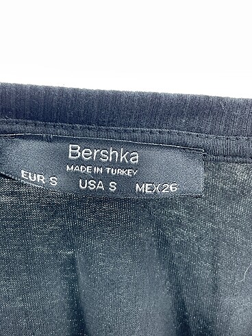 s Beden siyah Renk Bershka Kısa Elbise %70 İndirimli.