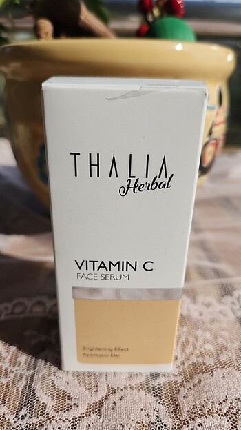 THALIA HERBAL VİTAMİN C FACE SERUM Aydınlatıcı etkili yüz serumu