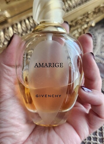  Beden Givenchy Amarige Edt 2 ml DEKANT