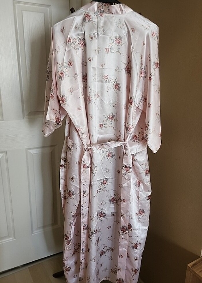 Saten Çiçekli Sabahlık - Görsel 5