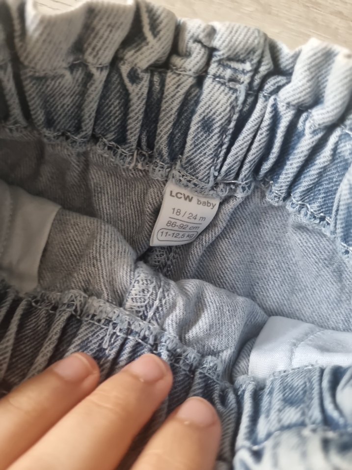 Kemerli Gri Denim Kız Şortu - Görsel 3