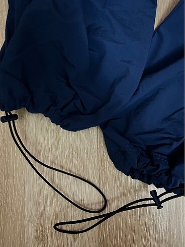 Bershka paraşüt pantolon - Görsel 4