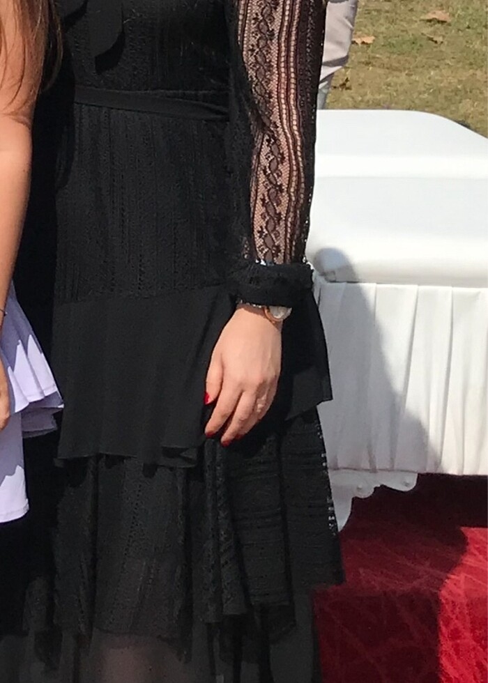 Siyah Tül Detaylı Elbise - Görsel 2