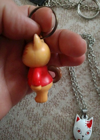 Bad cat Kırmızı Rock Punk Kadın Anahtarlık - Görsel 3