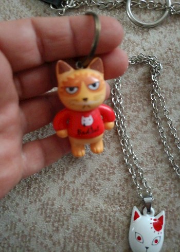 Bad cat Kırmızı Rock Punk Kadın Anahtarlık - Görsel 2