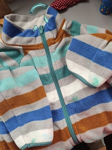 HM polar sweatshirt