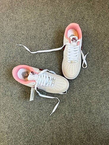 Nike Air Force Cherry
