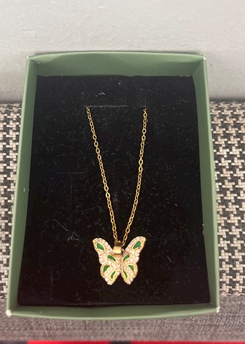 Altın Renkli Mini Zincirli Kelebek Kolye - Görsel 2