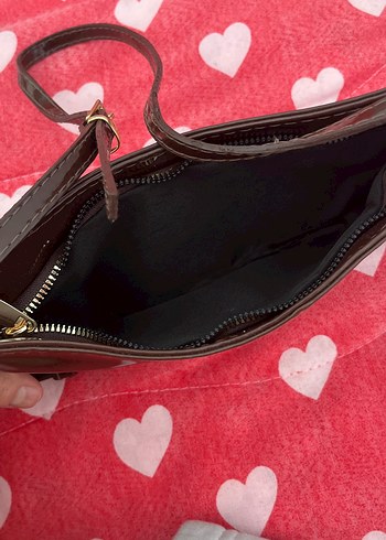 Parlak Deri Tokalı Kadın Çanta - Görsel 2