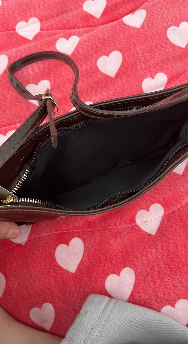 Parlak Deri Tokalı Kadın Çanta - Görsel 2