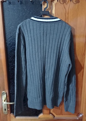 Gri V Yakalı Erkek Kazak - Görsel 2