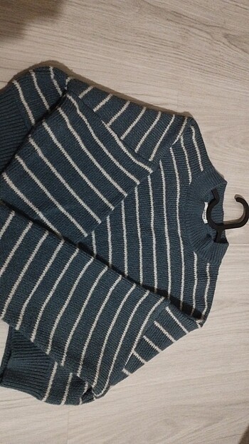 m Beden Crop kazak