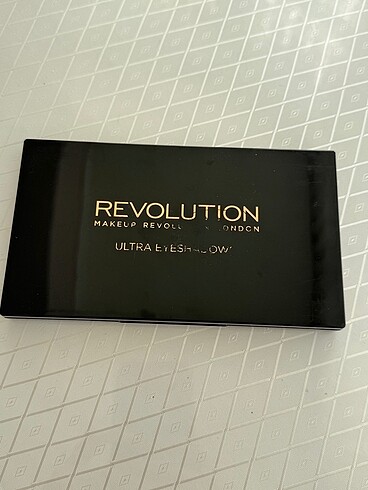Beden Revolution ULTRA Professional Eyeshadow Beyond Flawless