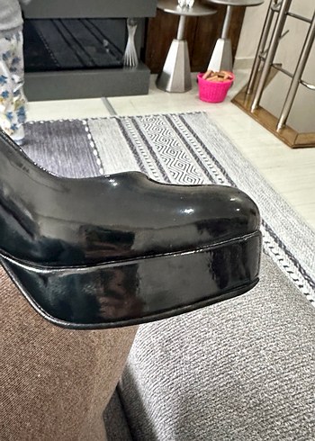 Parlak Siyah Kadın Stiletto Topuklu Ayakkabı - Görsel 6