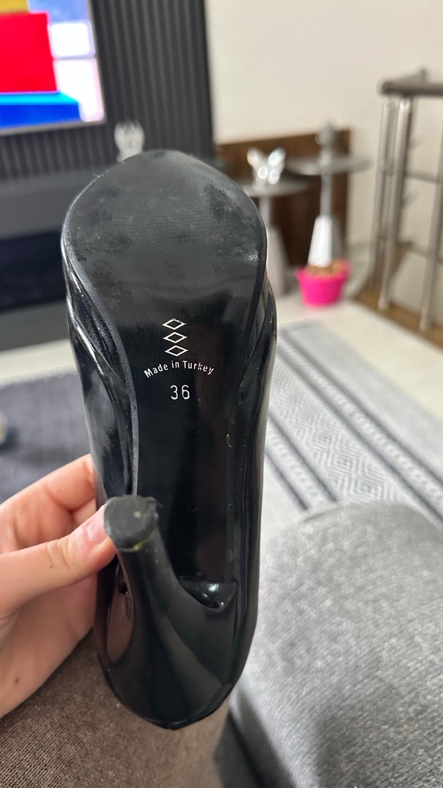 Parlak Siyah Kadın Stiletto Topuklu Ayakkabı - Görsel 3