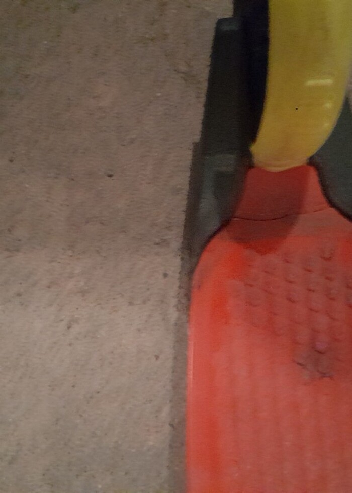 2 adet sikitor 5 yasa gore birinin tekeri cikti takilacak tekeri - Görsel 2