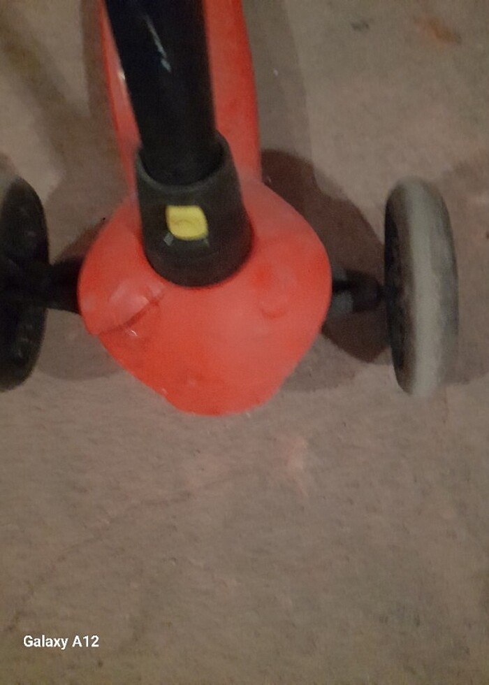 2 adet sikitor 5 yasa gore birinin tekeri cikti takilacak tekeri - Görsel 5