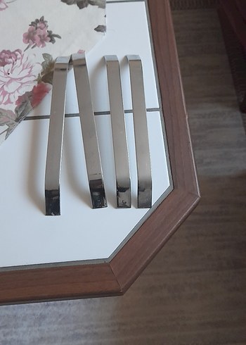 24 cm iki vida arasi dolp kulplari 20 adet var kulanmadi