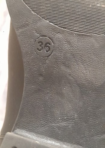 36 Beden Tokalı Siyah Kadın Topuklu Bot 36 no boyu 25 cm