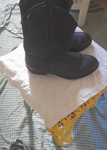 Ugg Tokalı Siyah Kadın Topuklu Bot 36 no boyu 25 cm