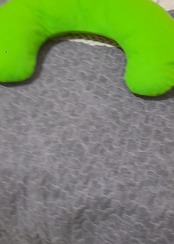 Yeşil Desenli Emzirme ve Hamile Yastığı 35 x 23 eni boyu - Görsel 2