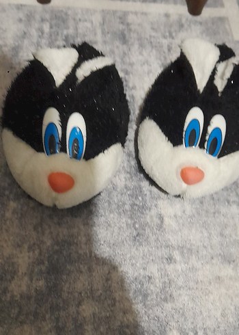 kiz cocuk tavsan fugurlu ev ayakabisi 32 33 no yeni urundur - Görsel 2