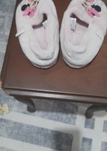 Kız Çocuk Pembe Minnie Baskılı ev pelus ayakabi 26 27 no - Görsel 3