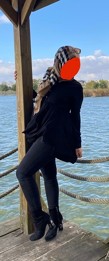 Şık Siyah Gömlek