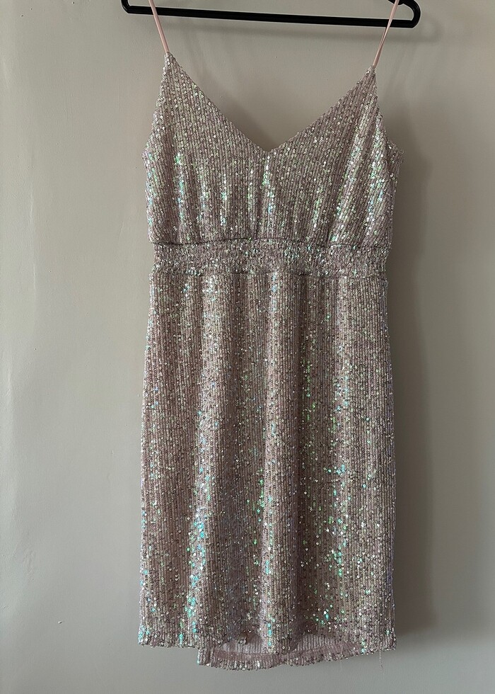 Pullu Parlak Elbise - Görsel 3