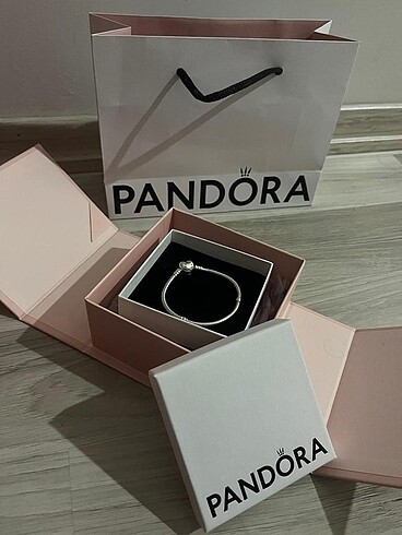 Pandora 1.5 aylık orijinal bileklik