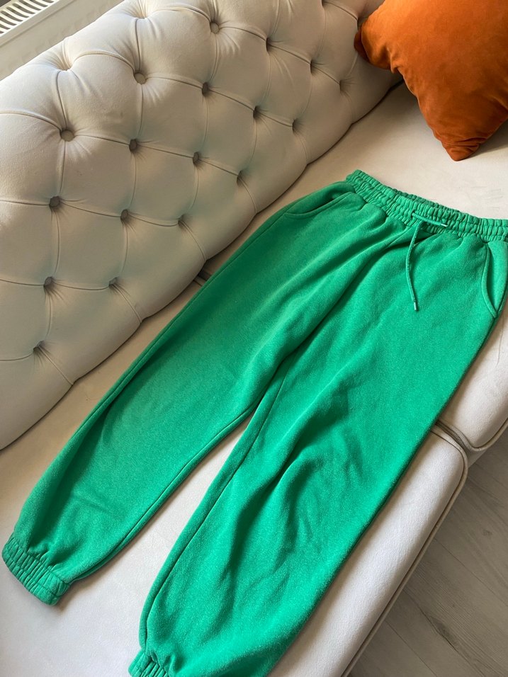 Kadın Parlak Yeşil Rahat Kesim Eşofman Altı - Görsel 2