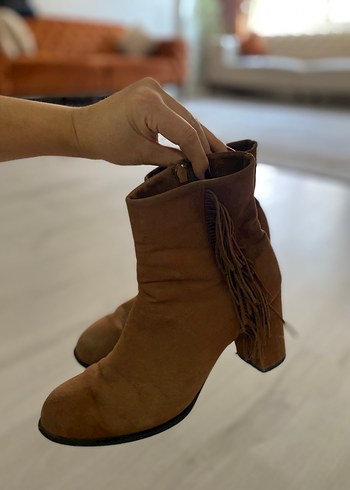 Püsküllü Kahverengi Süet Kadın Bot - Görsel 2