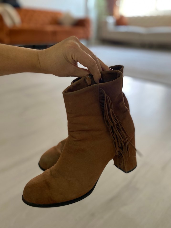 Püsküllü Kahverengi Süet Kadın Bot - Görsel 2