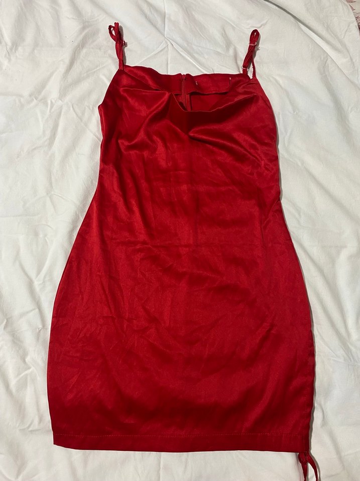 Kırmızı Drapeli Saten Midi Elbise - Görsel 3