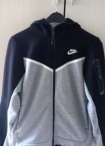 Nike Tech Fleece Panda