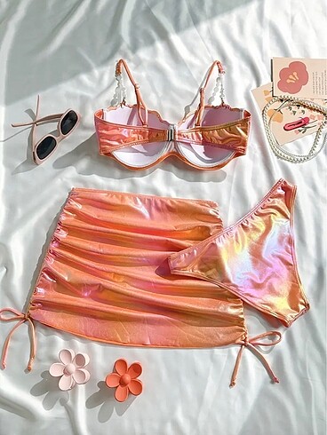 Diğer Parlak bikini takımı