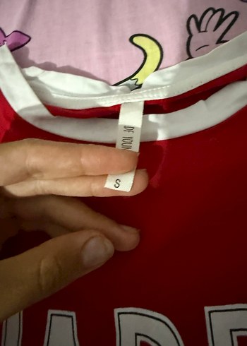 Zara Kırmızı Parlak Baskılı Tişört
