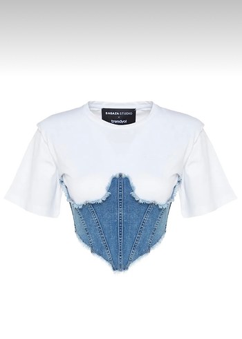 Beyaz Denim Detaylı Kısa Kollu Tişört