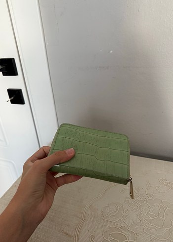 Beden Stradivarıus Yılan Desenli Yeşil Deri Fermuarlı Cüzdan